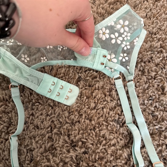 Rare Savage X Fenty Mint Daisy Puff Print Set - Picture 11 of 16